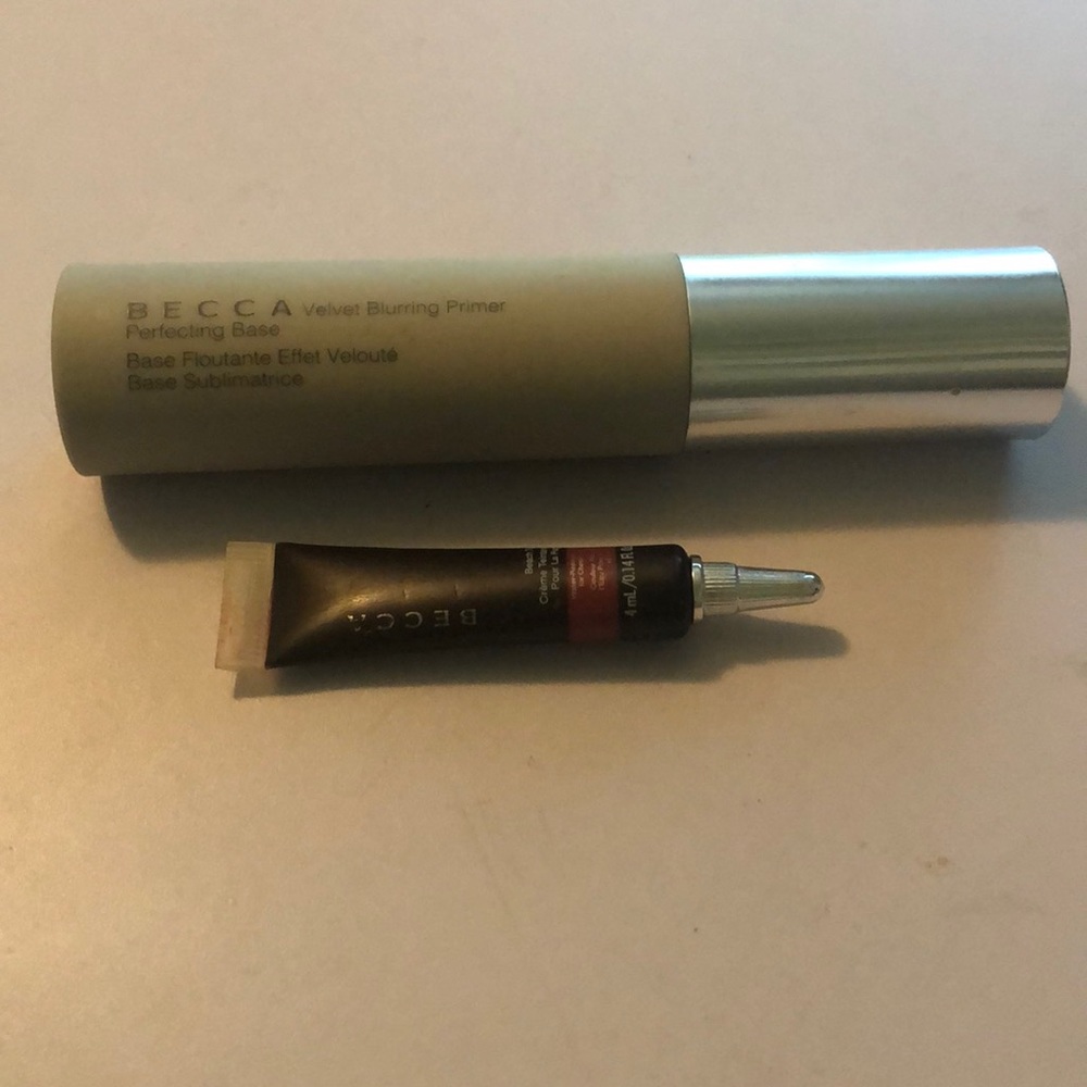 Becca Velvet Blurring Primer Perfecting Base